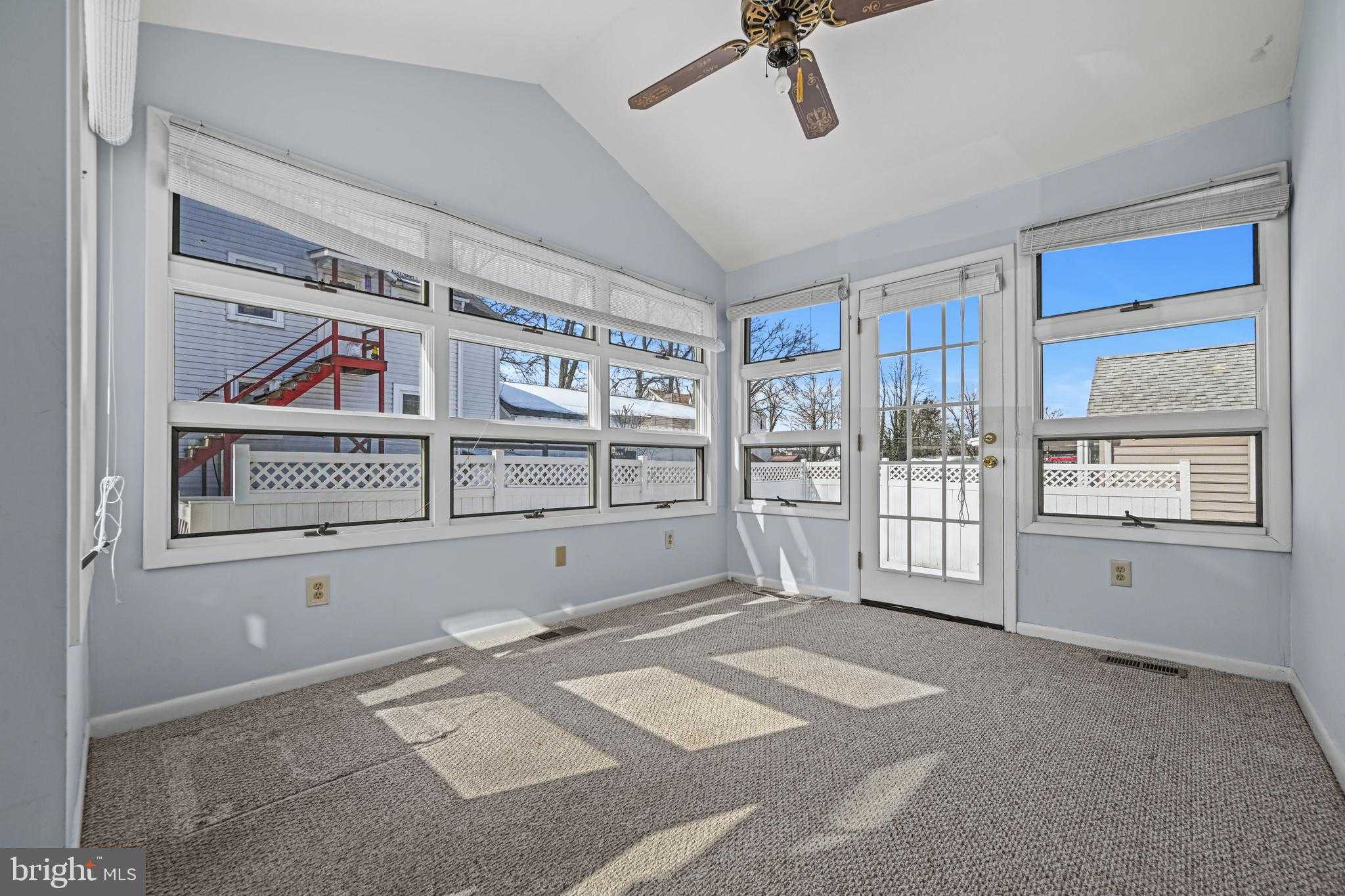 7362 Montgomery Rd photo 23