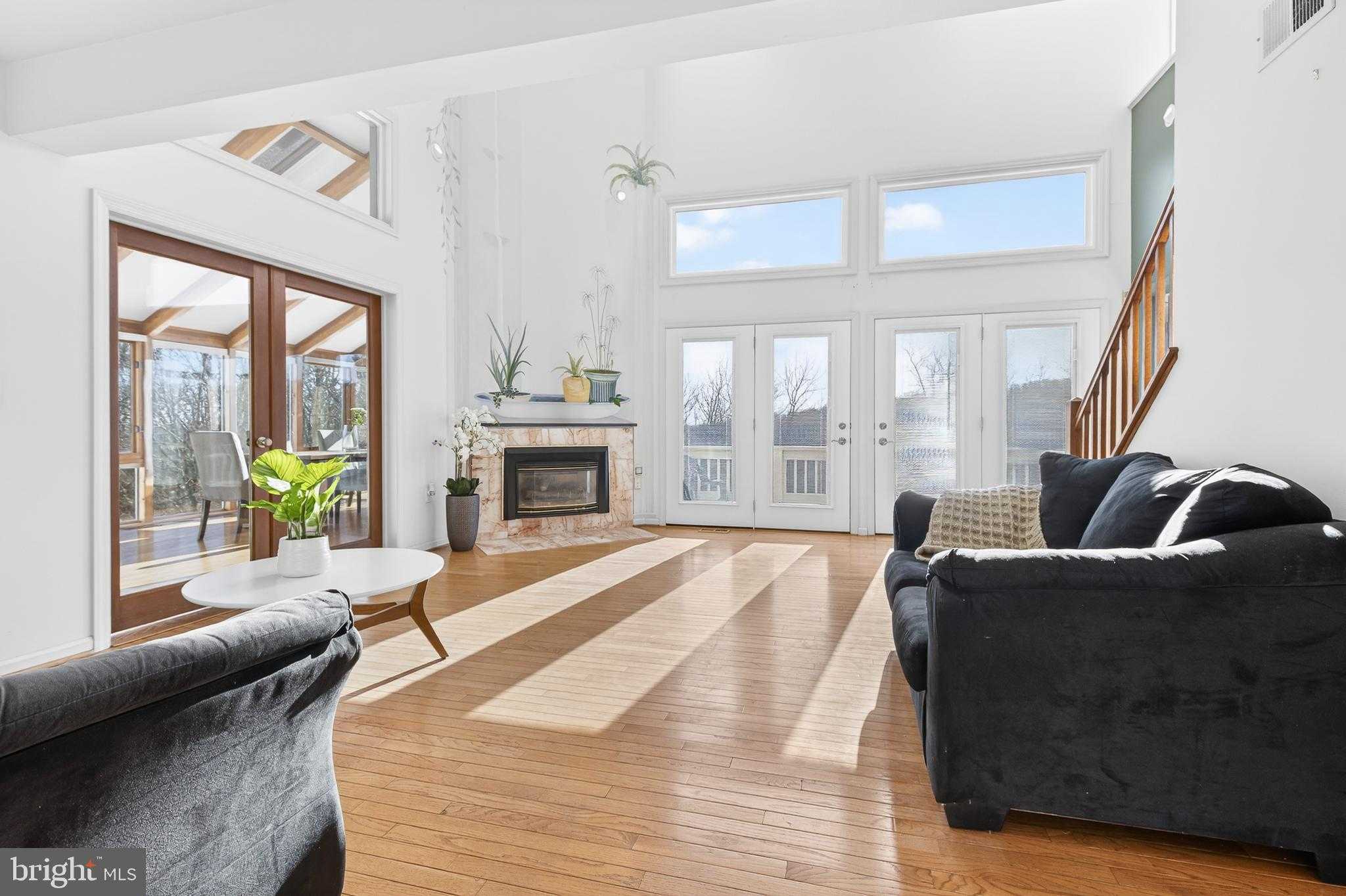 123 Pinnacle Point Dr photo 2