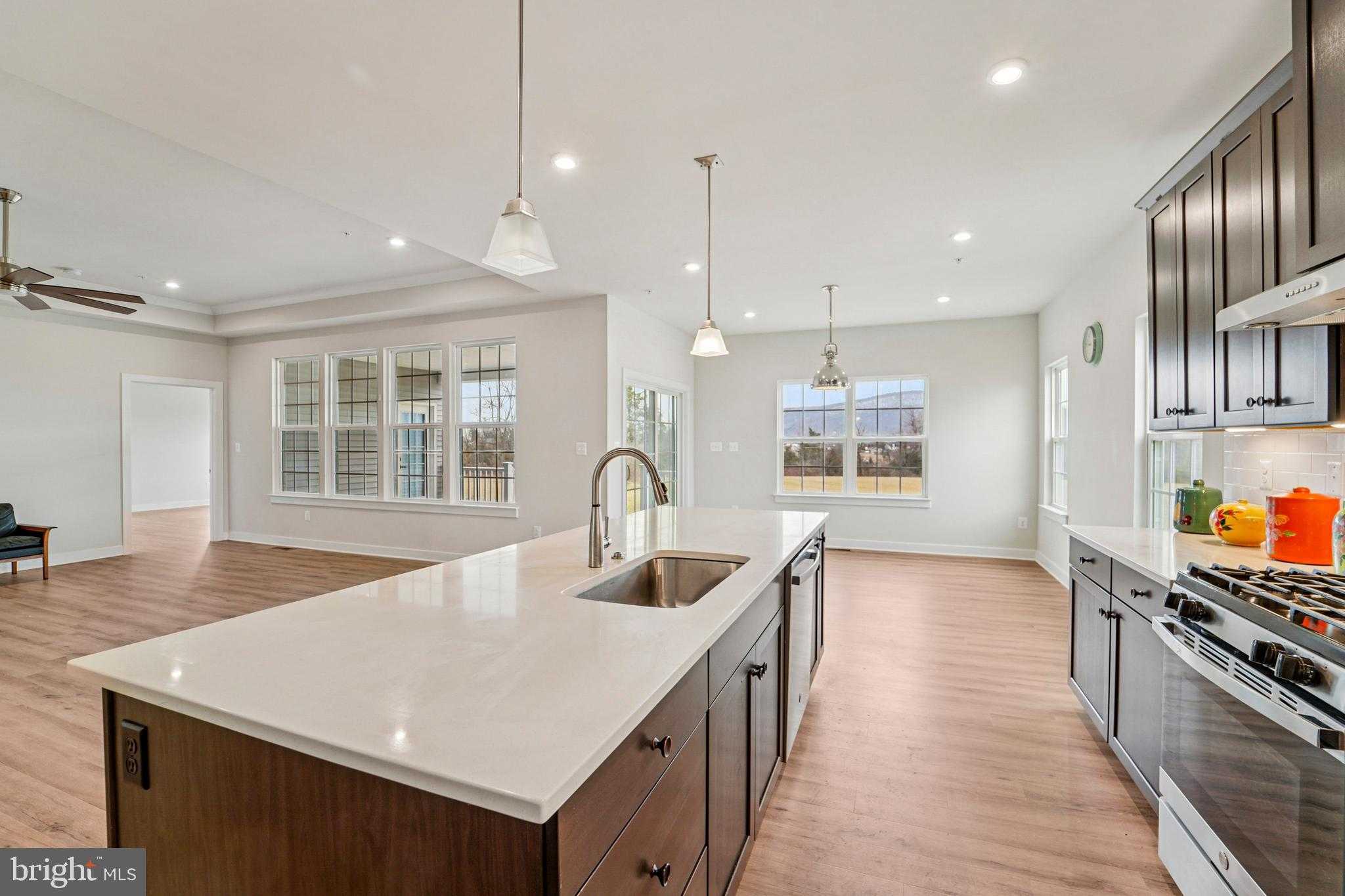 1423 Ramblewood Dr photo 17