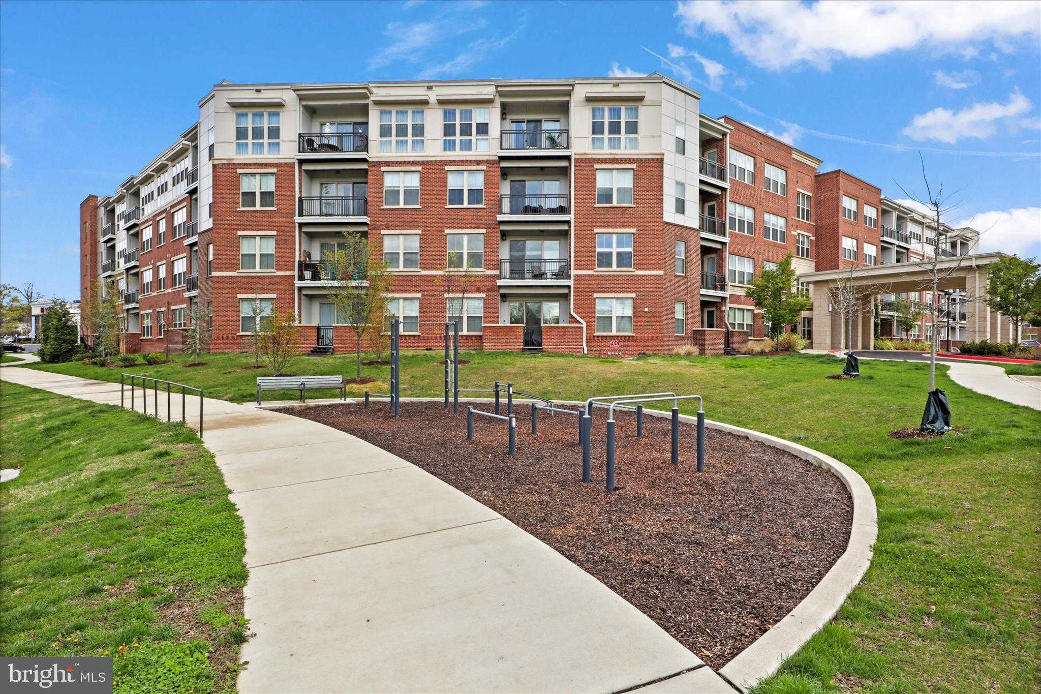 10755 Fairgrounds Dr Unit 101 photo 5