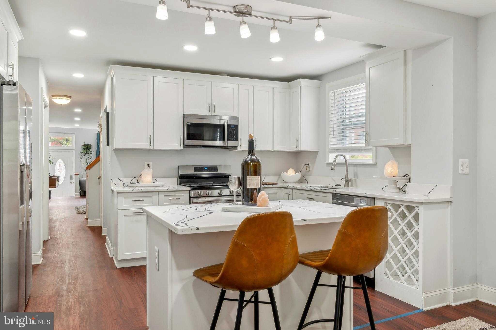 202 E Lafayette Ave photo 9