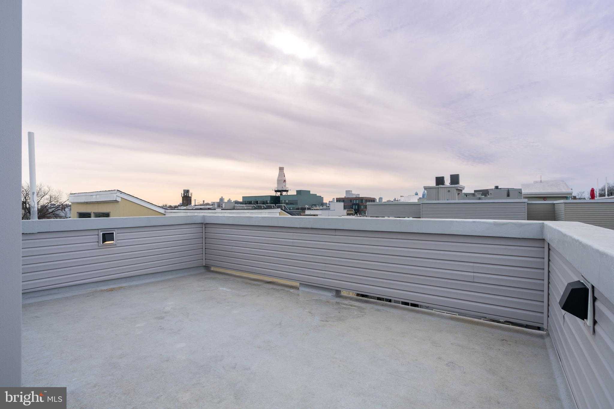 2022 E Fletcher St photo 59