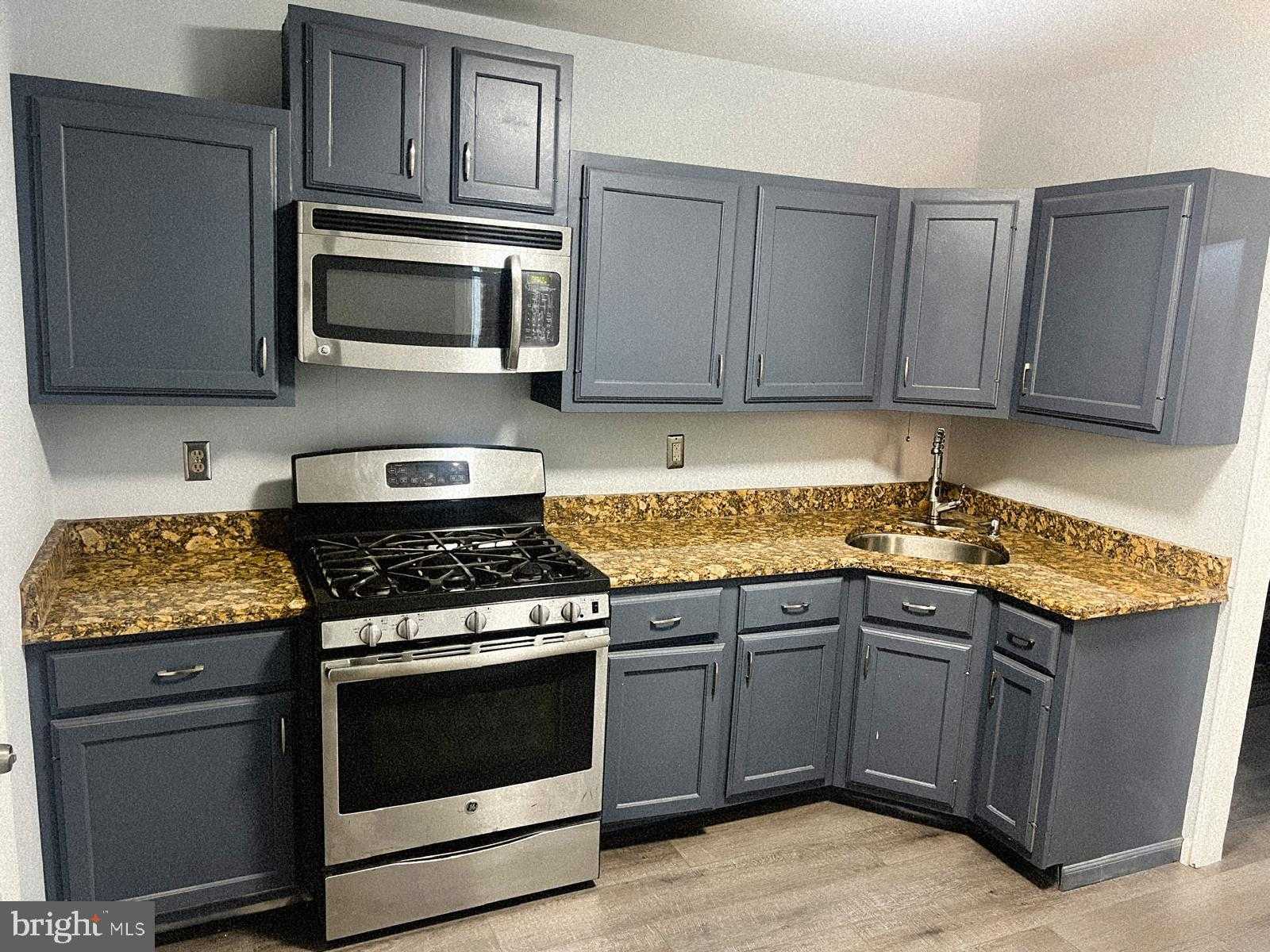 561 E Cheltenham Ave photo 5