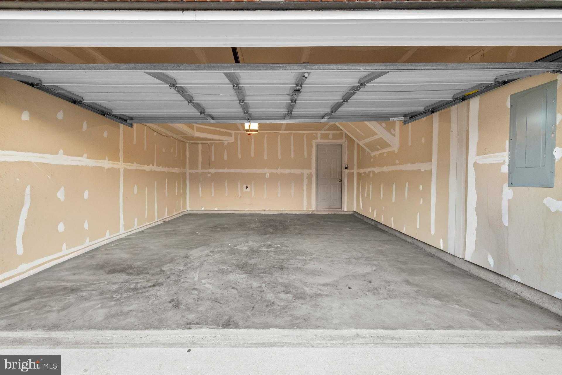 8457 Winding Trl photo 32