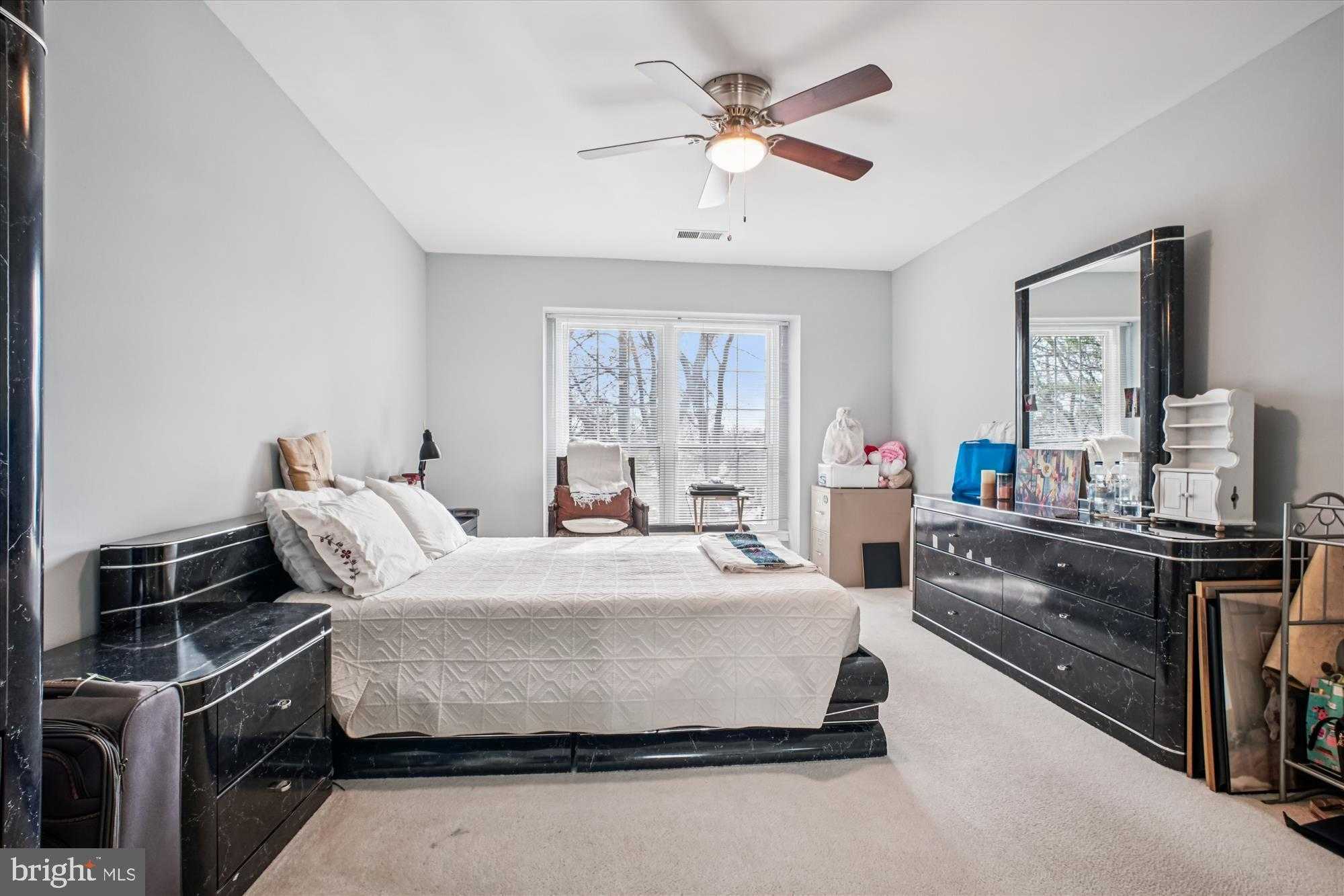 4555 Interlachen CT Unit J photo 6