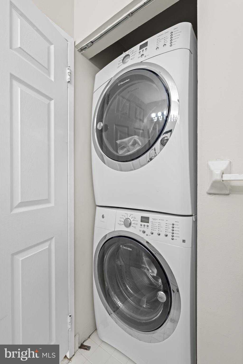 315 New St Apt 603 photo 24