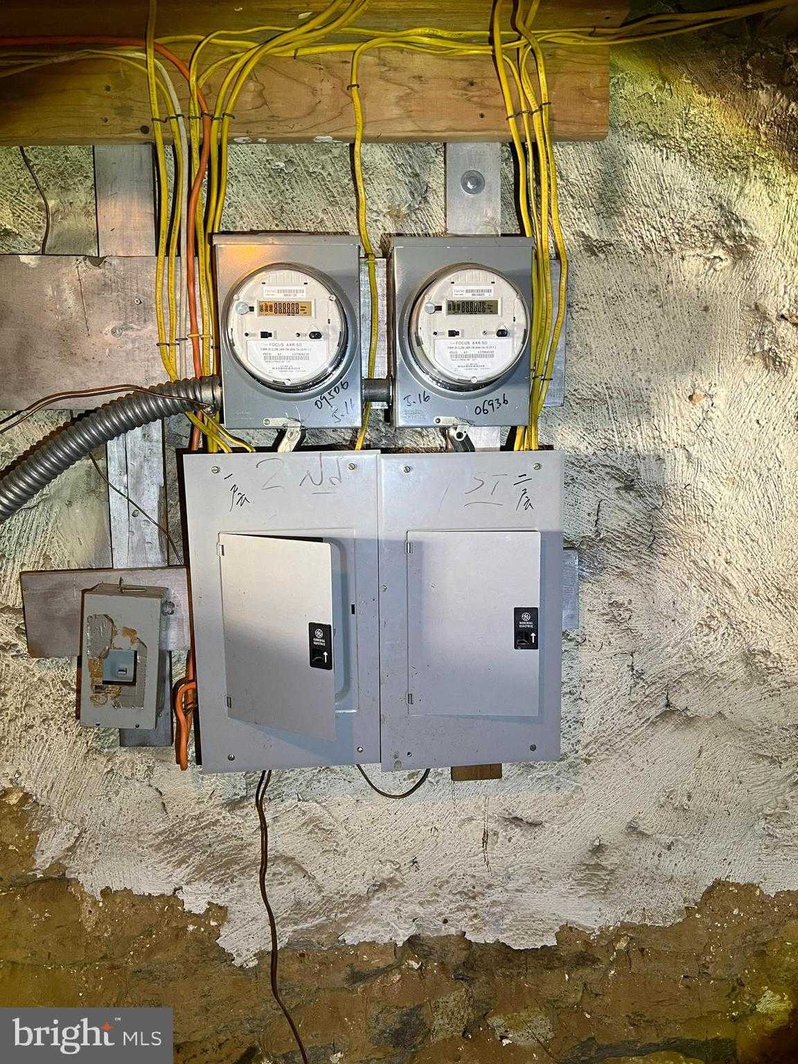 849 S Cecil St photo 19