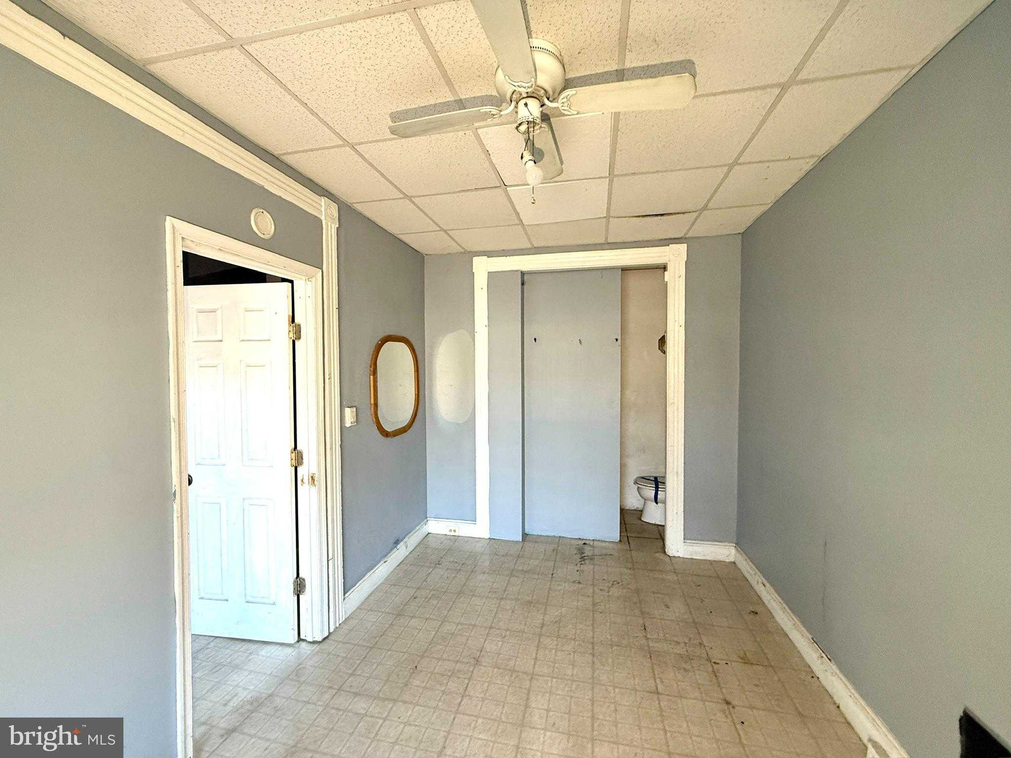 114 N Haven St photo 3