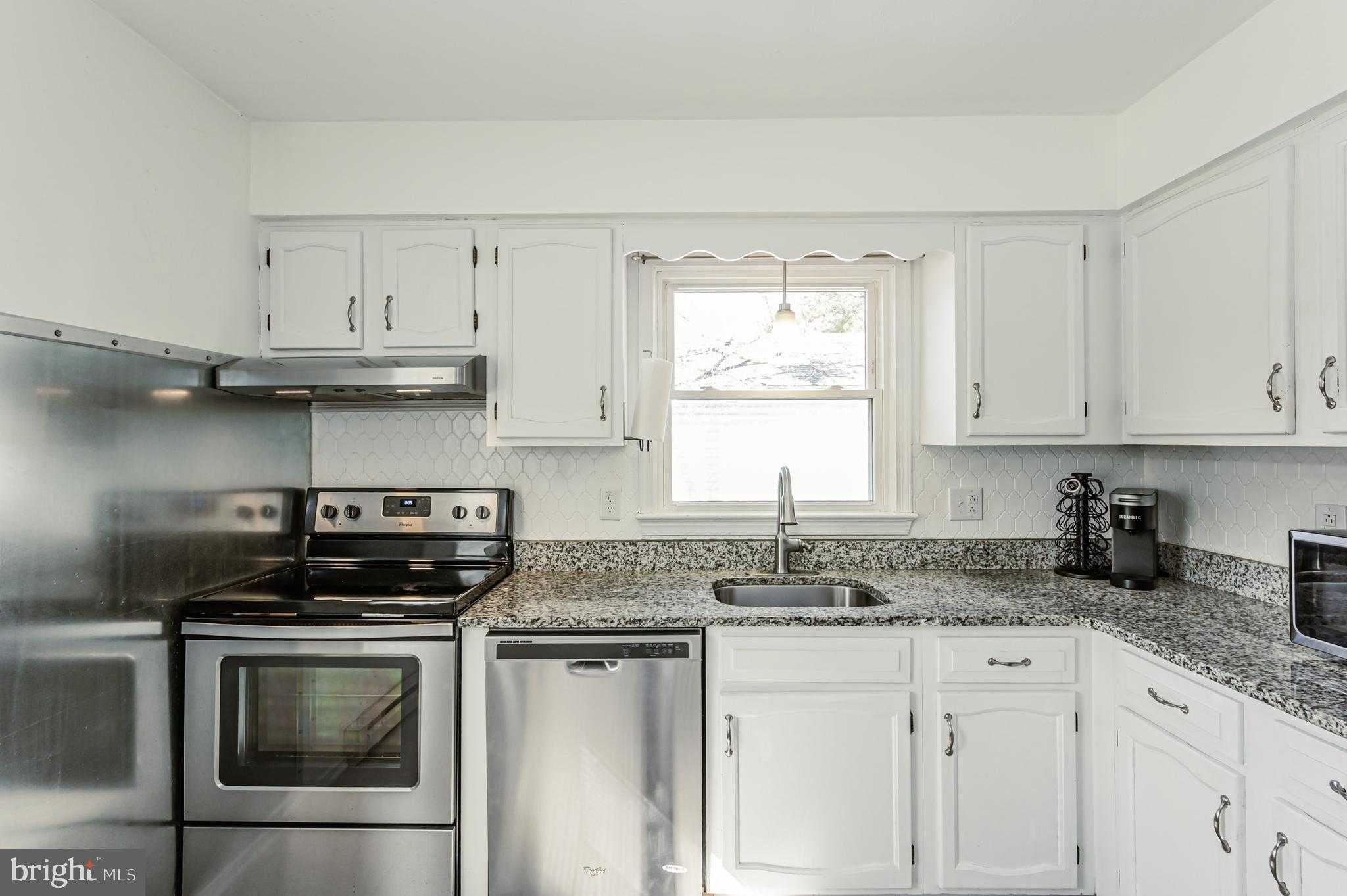 8500 Sedgemoor Dr photo 11