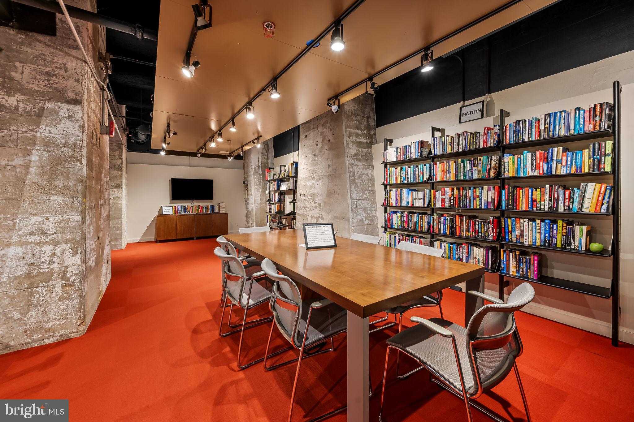 1200 Steuart St Unit 425 photo 31