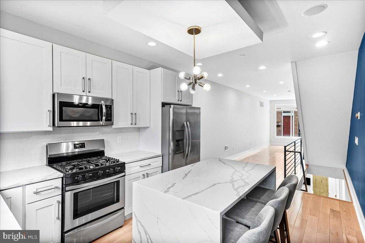 2615 E Letterly St photo 12