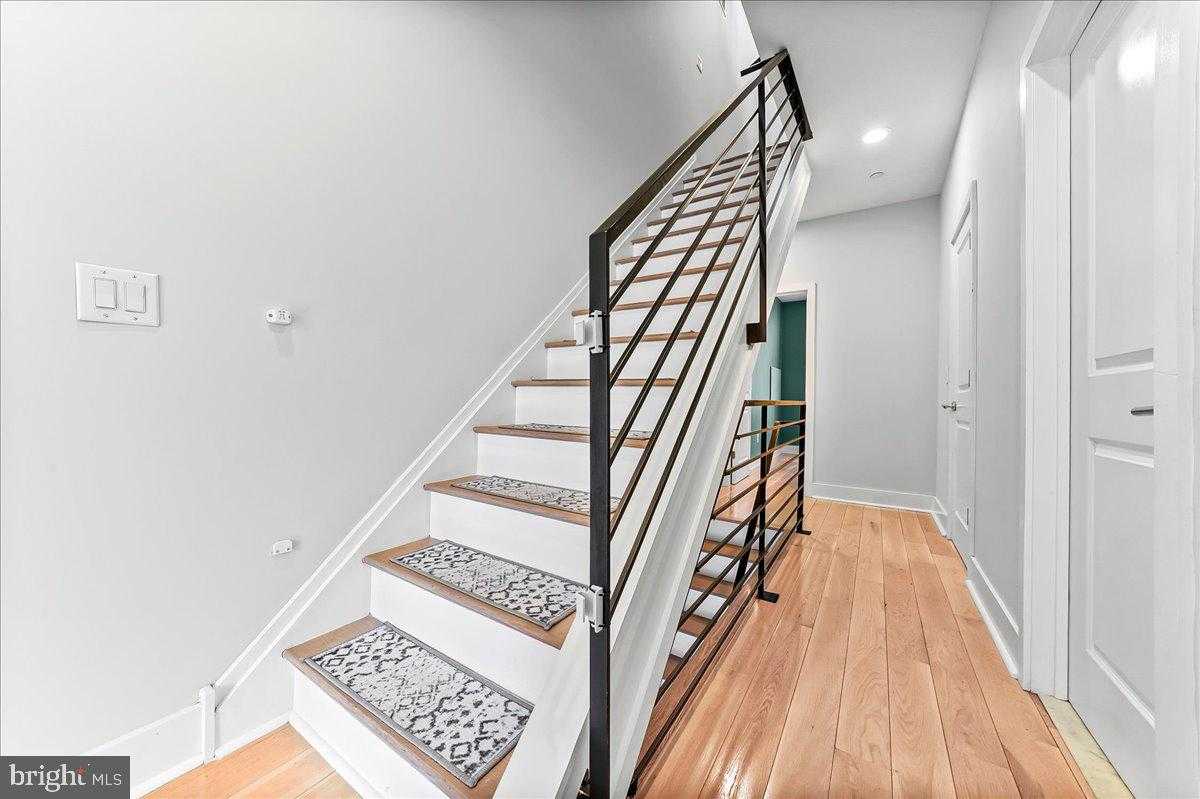 2615 E Letterly St photo 15