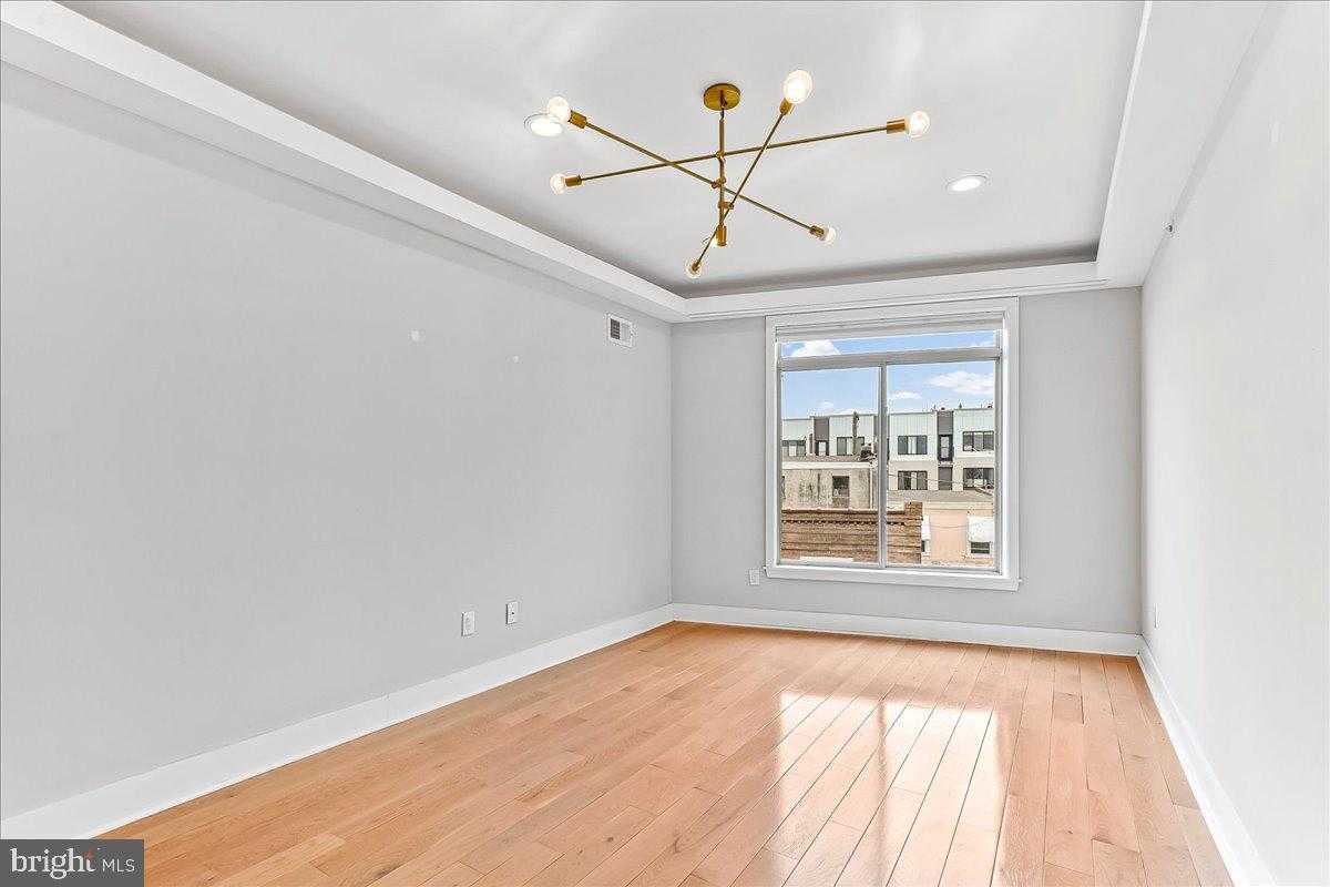 2615 E Letterly St photo 21