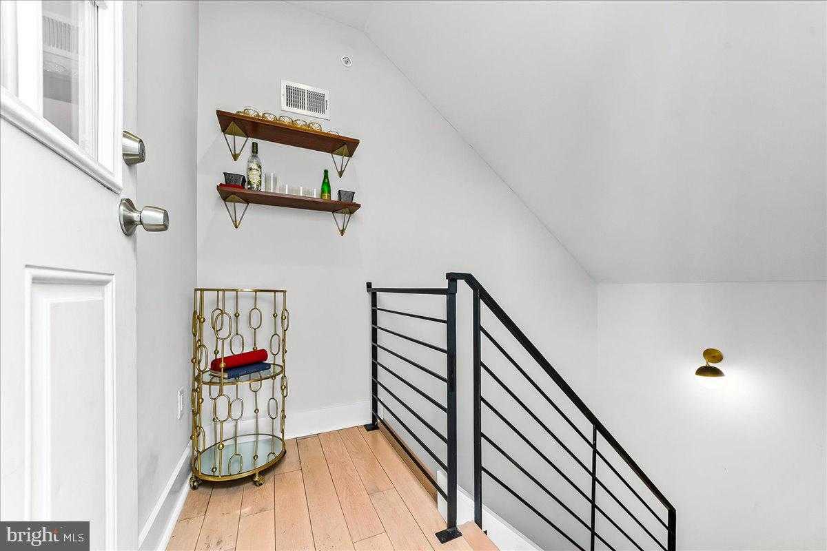 2615 E Letterly St photo 26