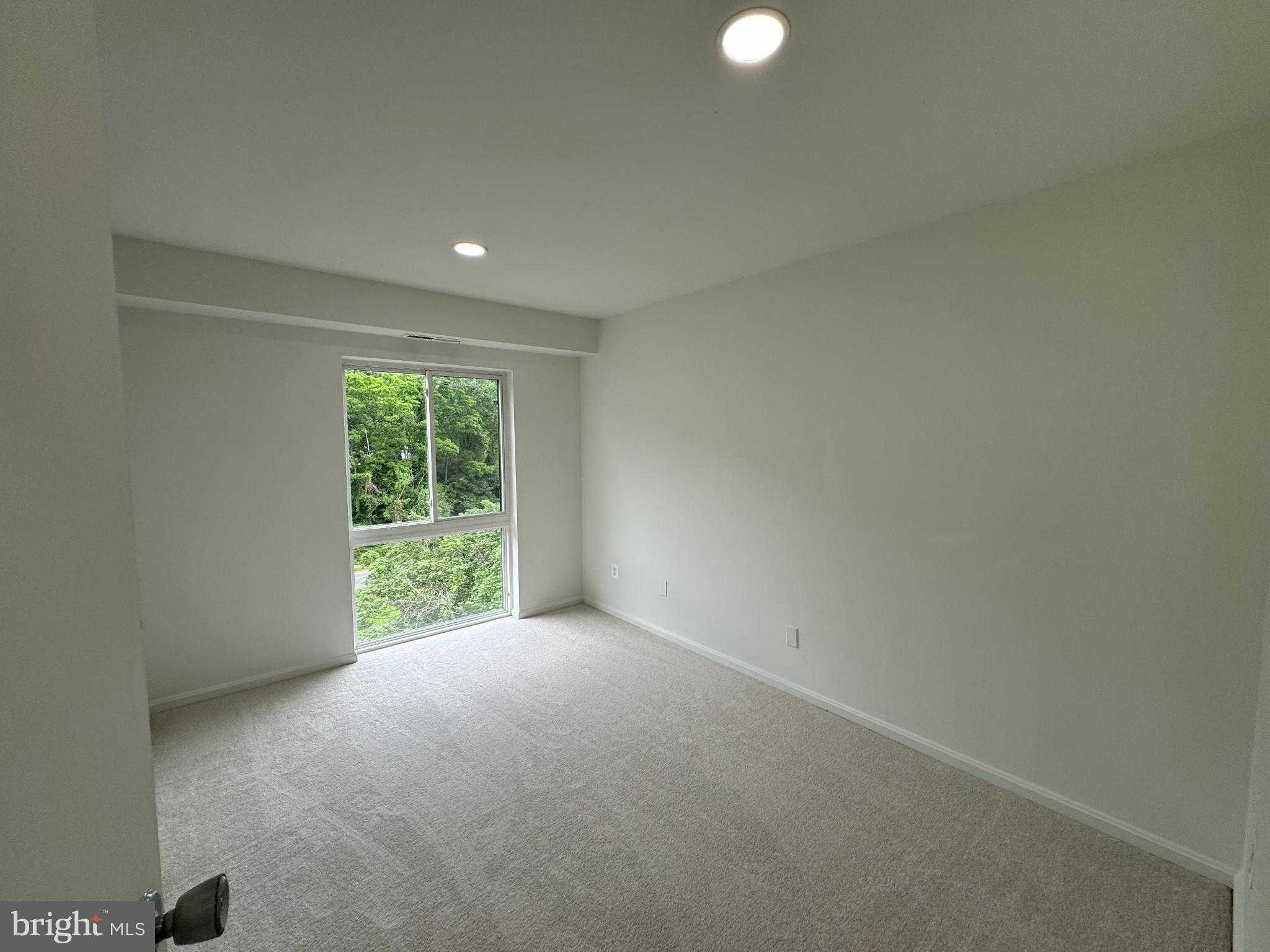 6135 Edsall Rd photo 7