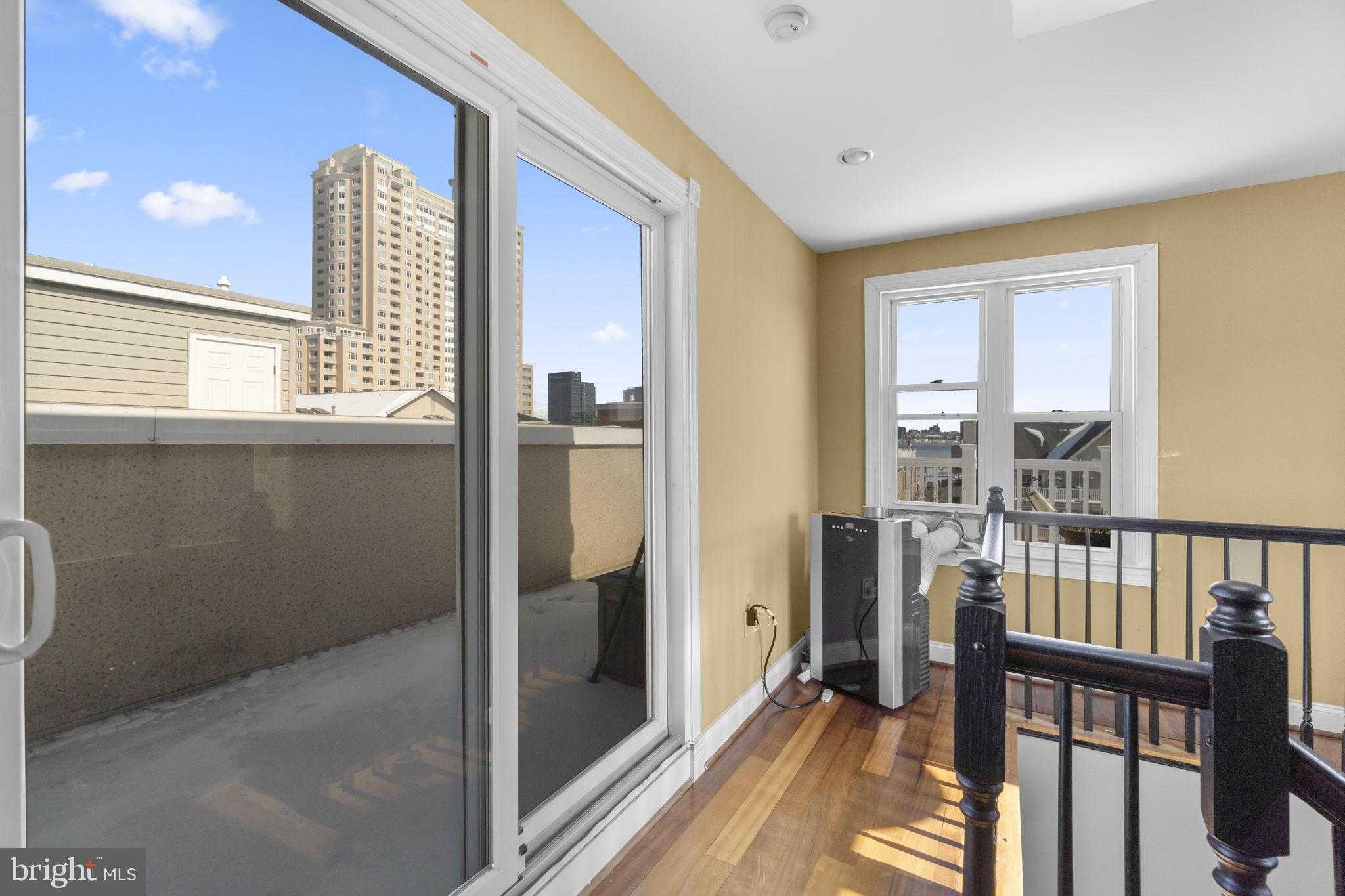 1225 Harbor Island Walk photo 26