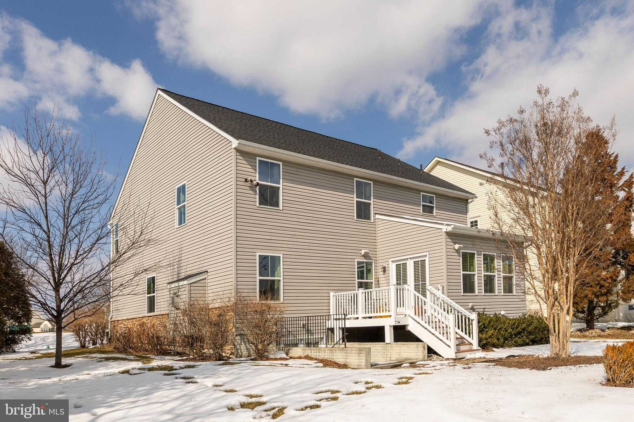 100 Flyfoot Dr photo 38