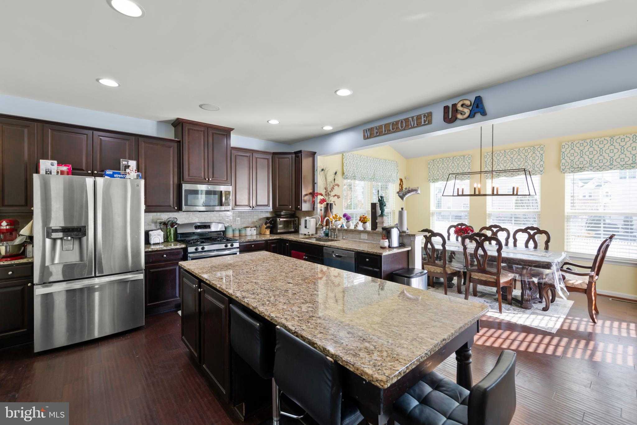 100 Flyfoot Dr photo 4