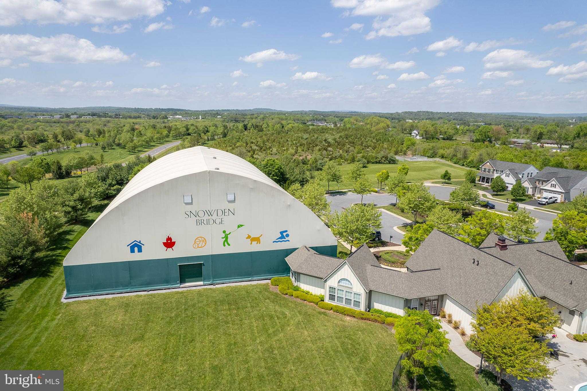 100 Flyfoot Dr photo 47