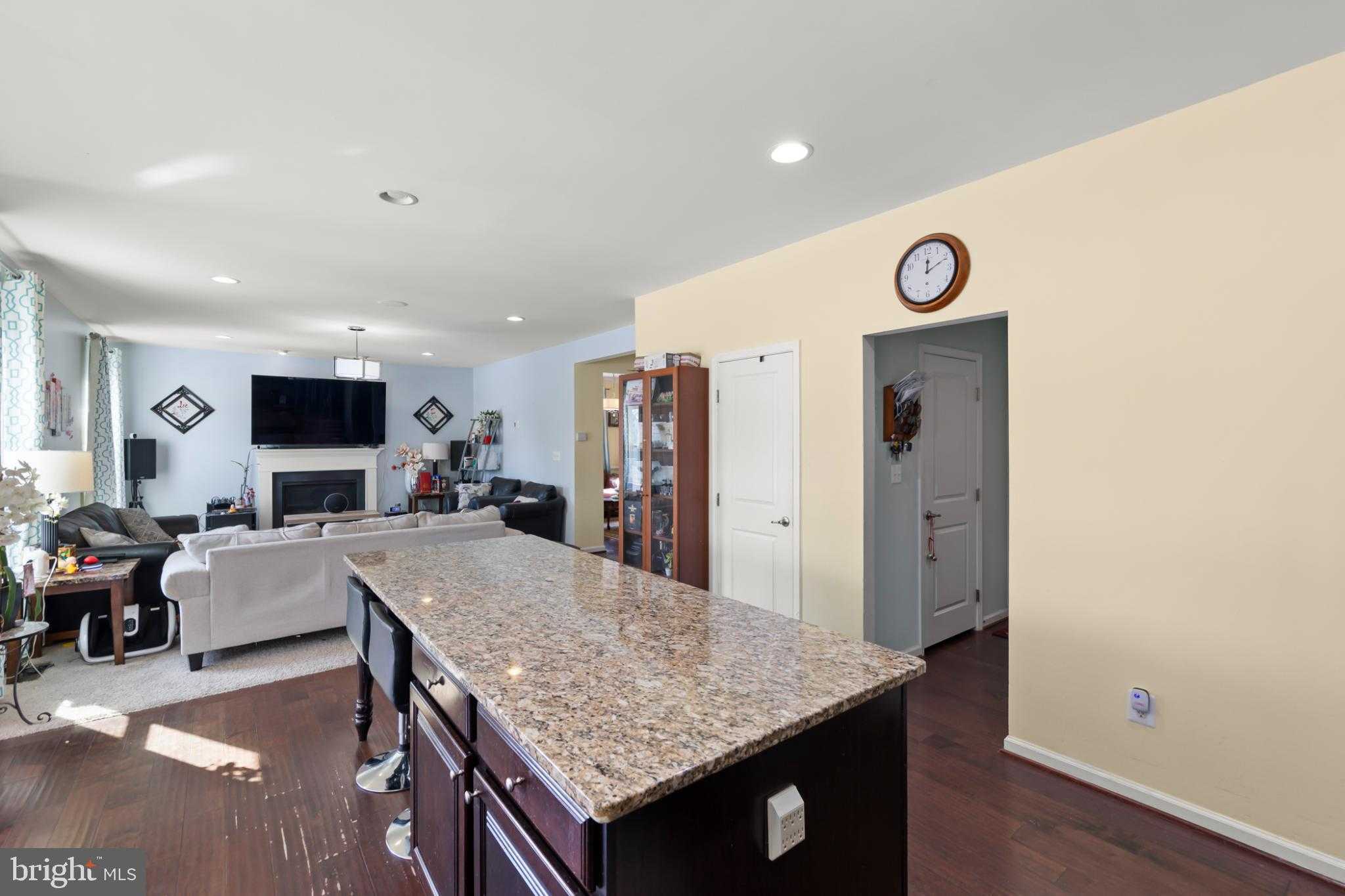 100 Flyfoot Dr photo 7