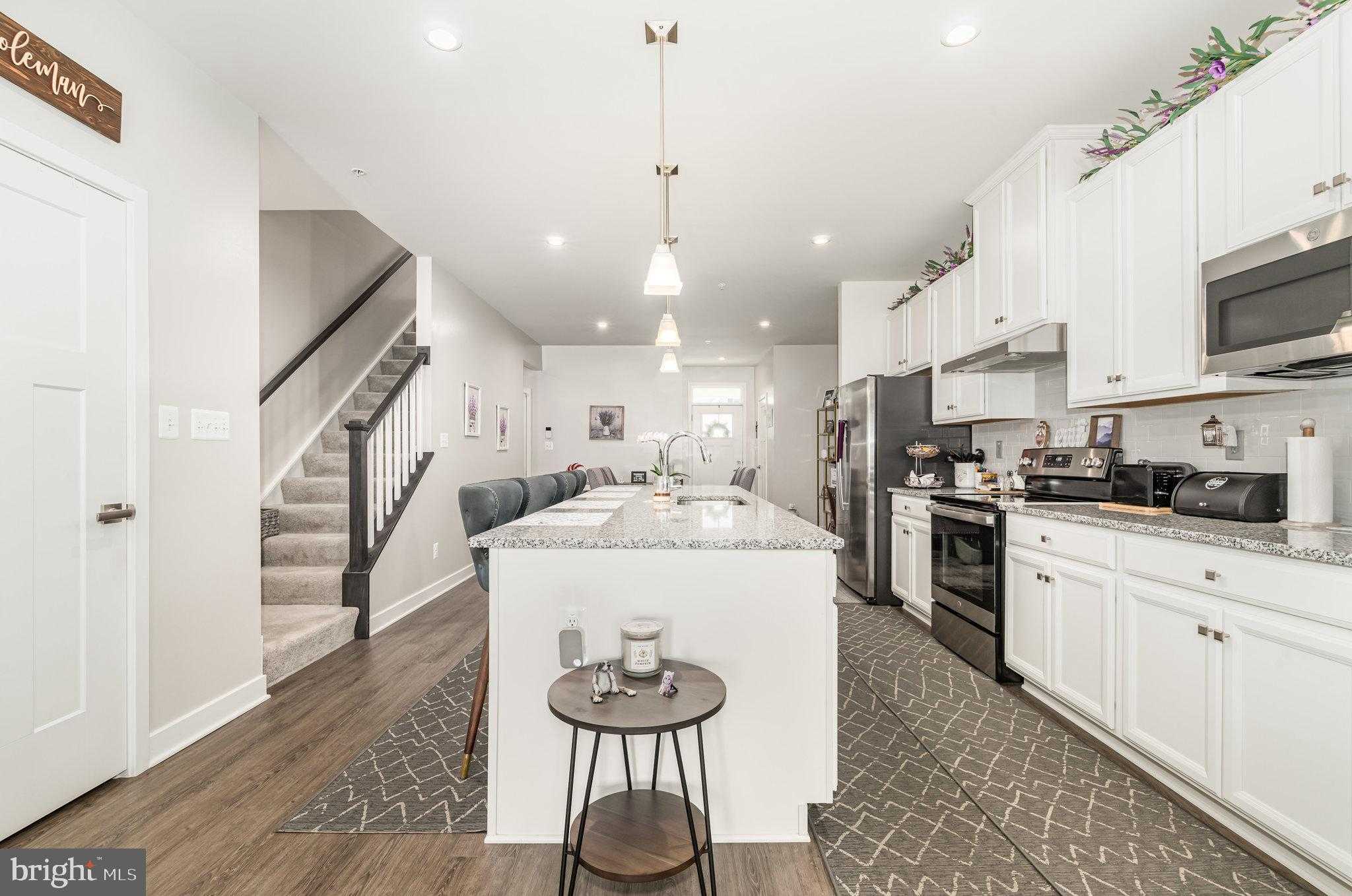 2268 Caroline Ln photo 8