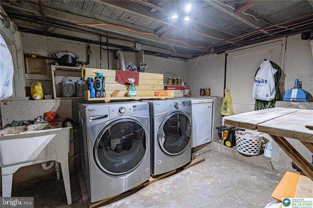 2303 S Filbert St photo 21