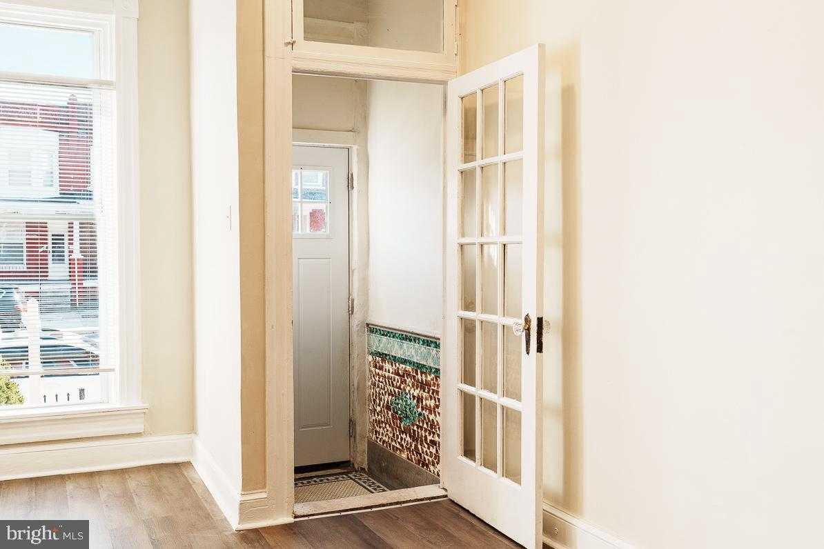 2646 Edmondson Ave photo 2