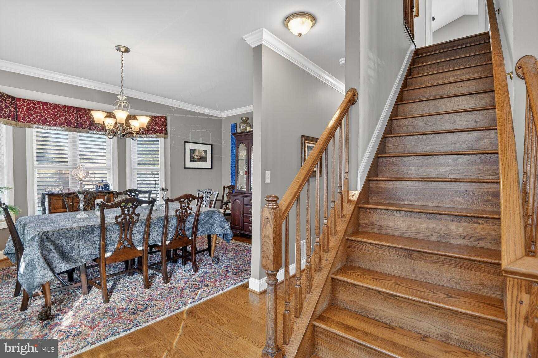 764 N Riverside Dr photo 14