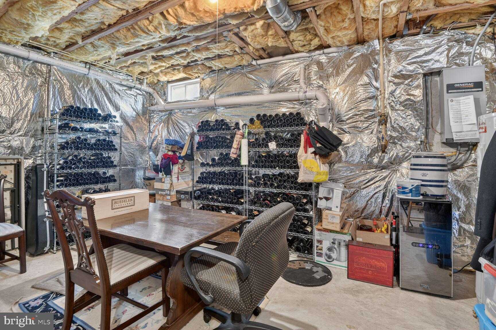 764 N Riverside Dr photo 43