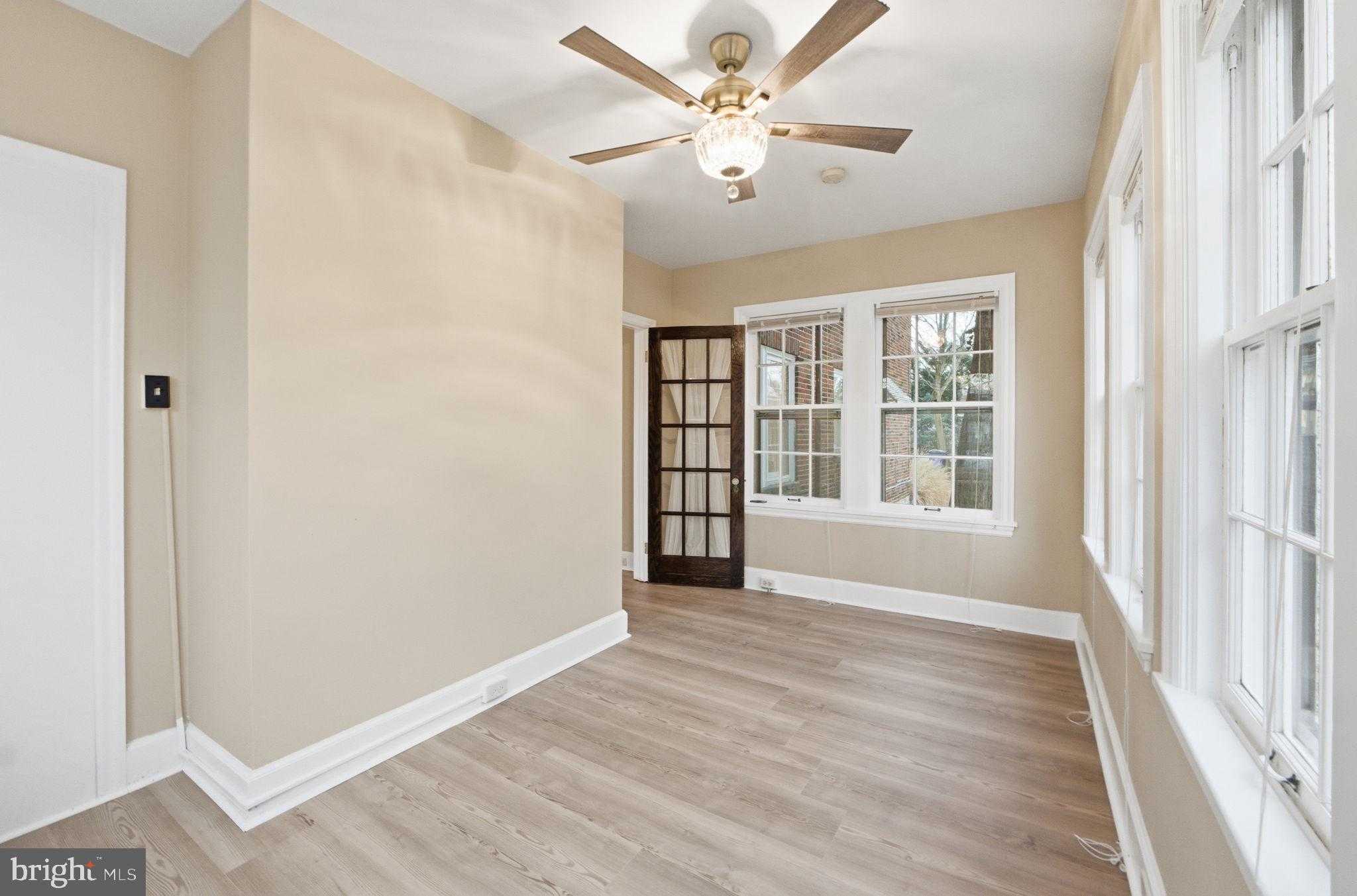 120 E Irvin Ave photo 10