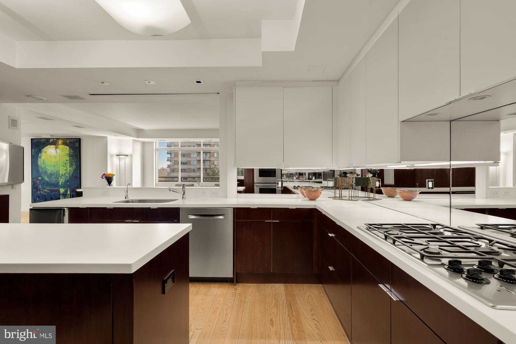 5630 Wisconsin Ave Apt 805 photo 7