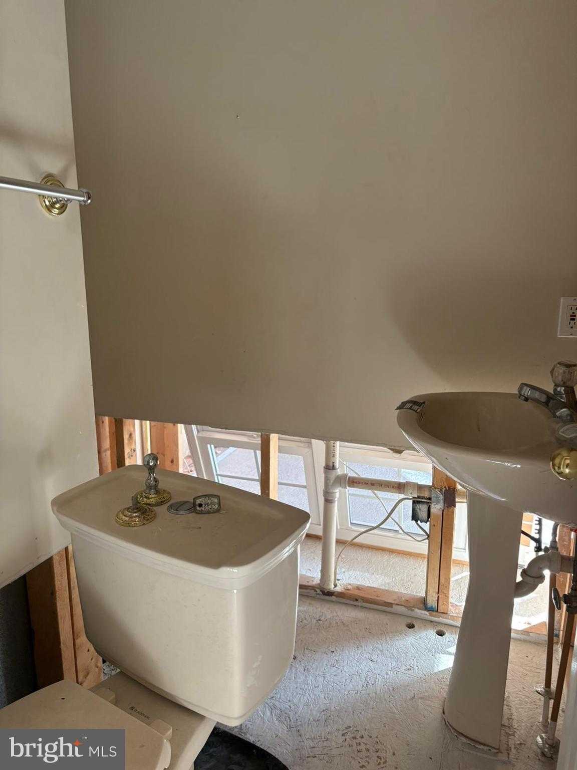 9310 Biemans Ter photo 15