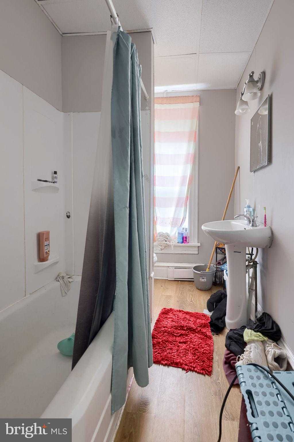 512 Spruce St photo 12