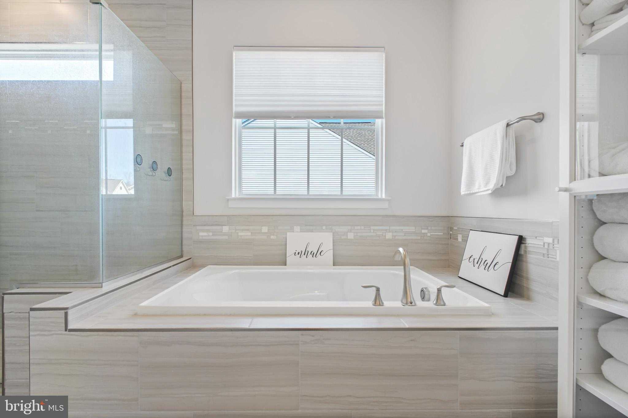 2094 Whithorn Hl photo 49