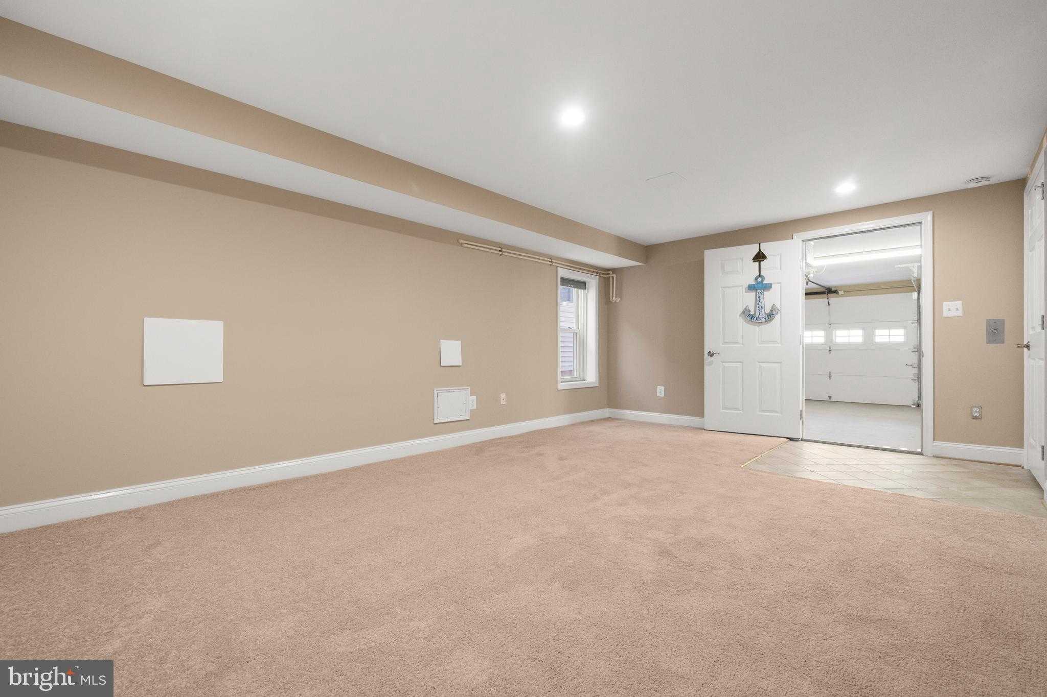 8229 Bayside Rd photo 31