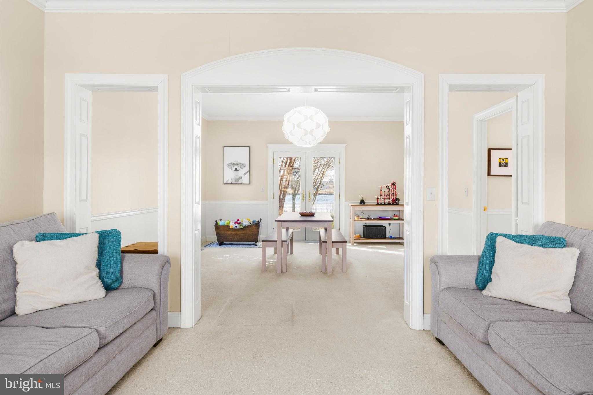 8623 Saddlecreek Dr photo 11