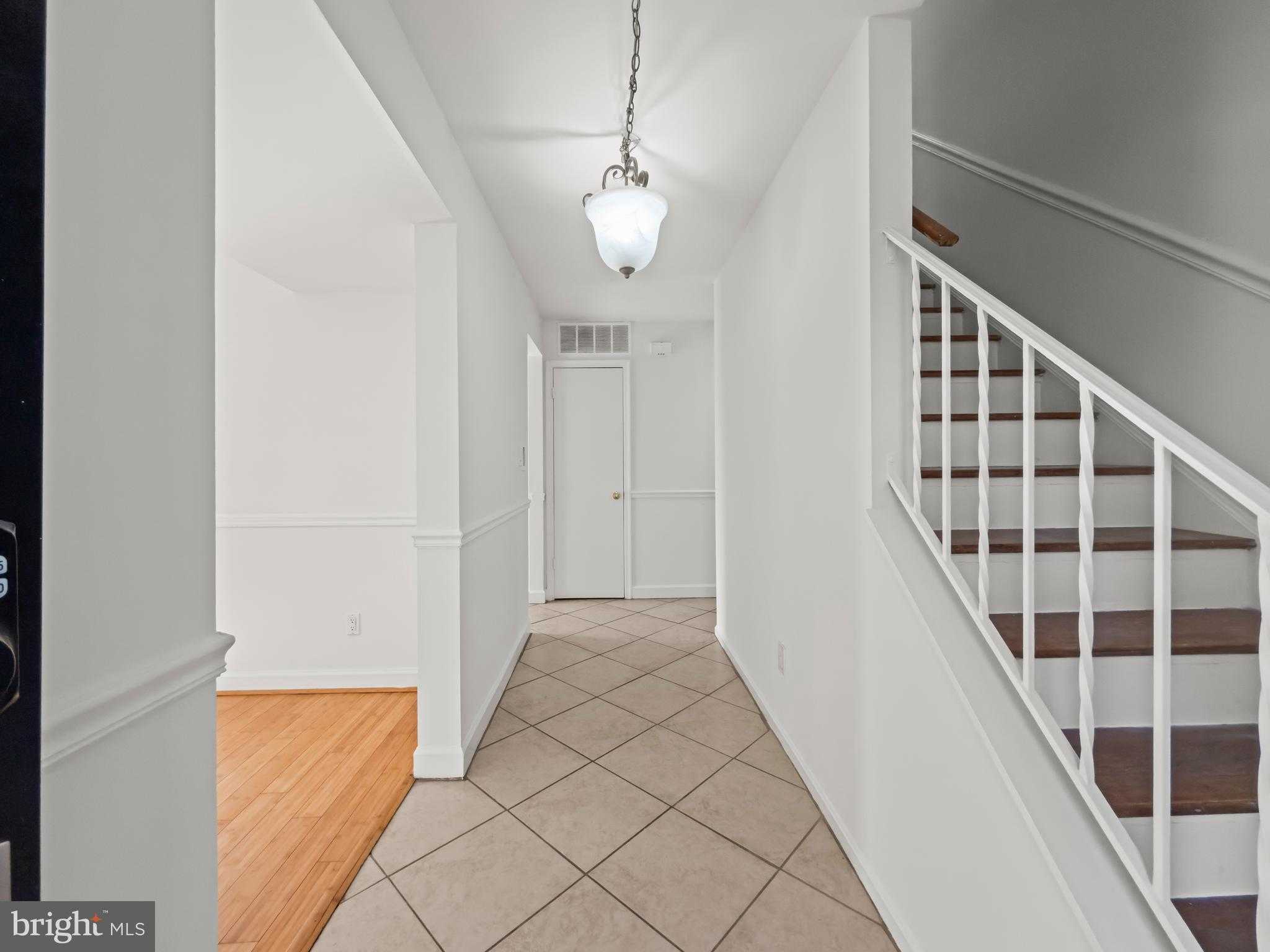 9900 Tambay CT photo 5