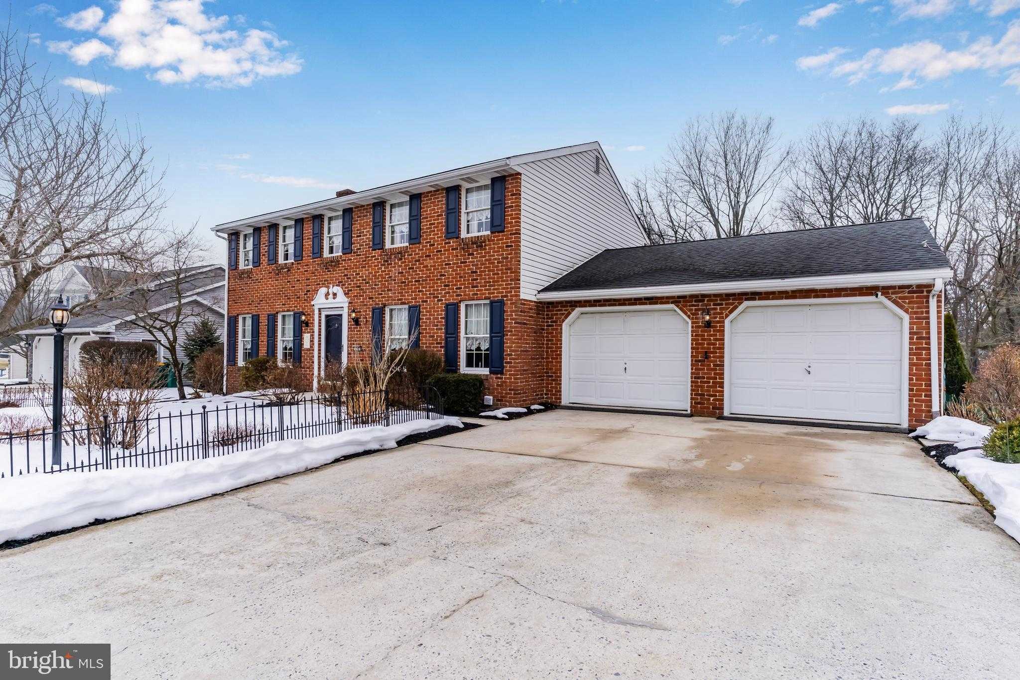 76 Sherwood Cir photo 4