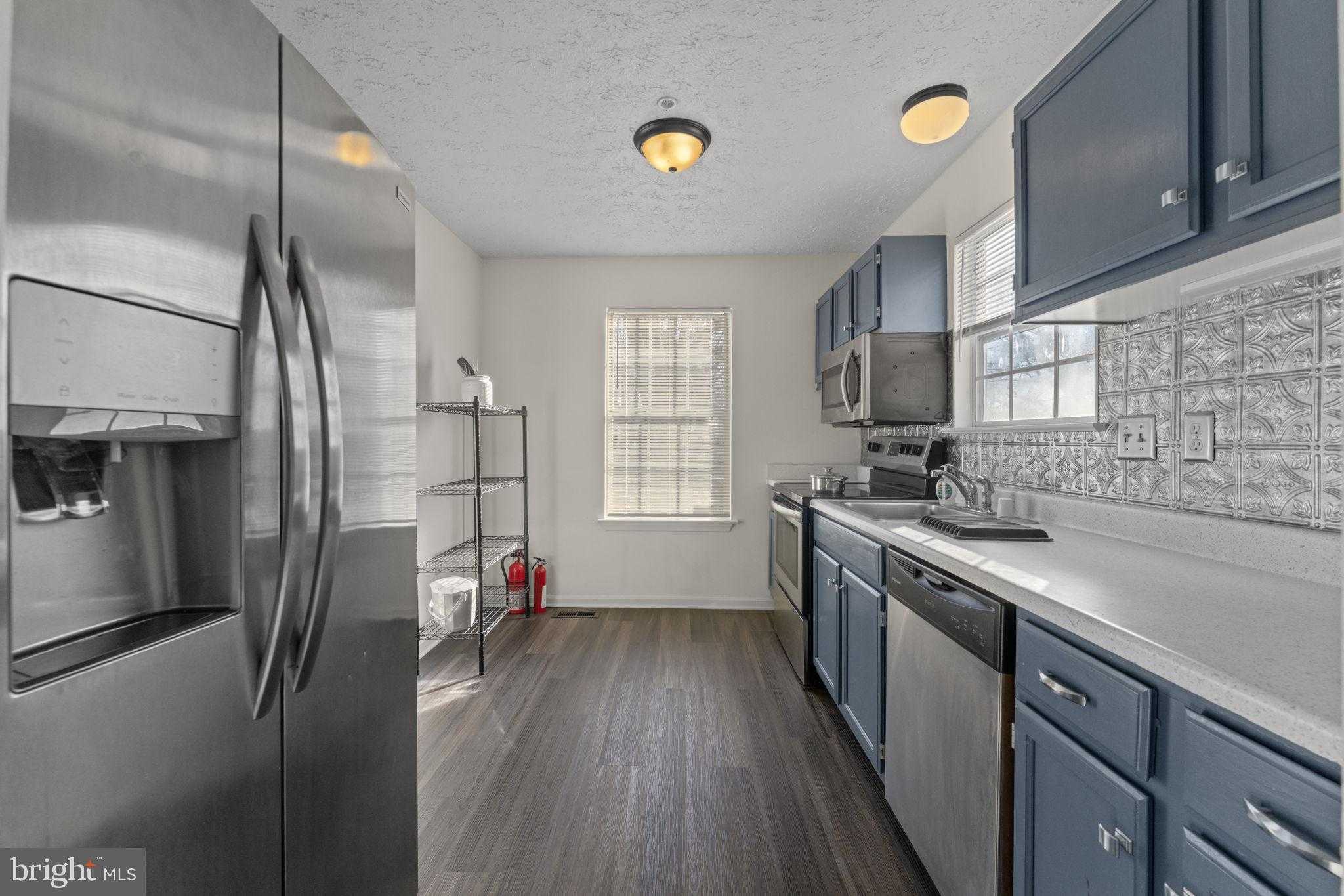 4043 Silver Park Ter photo 15