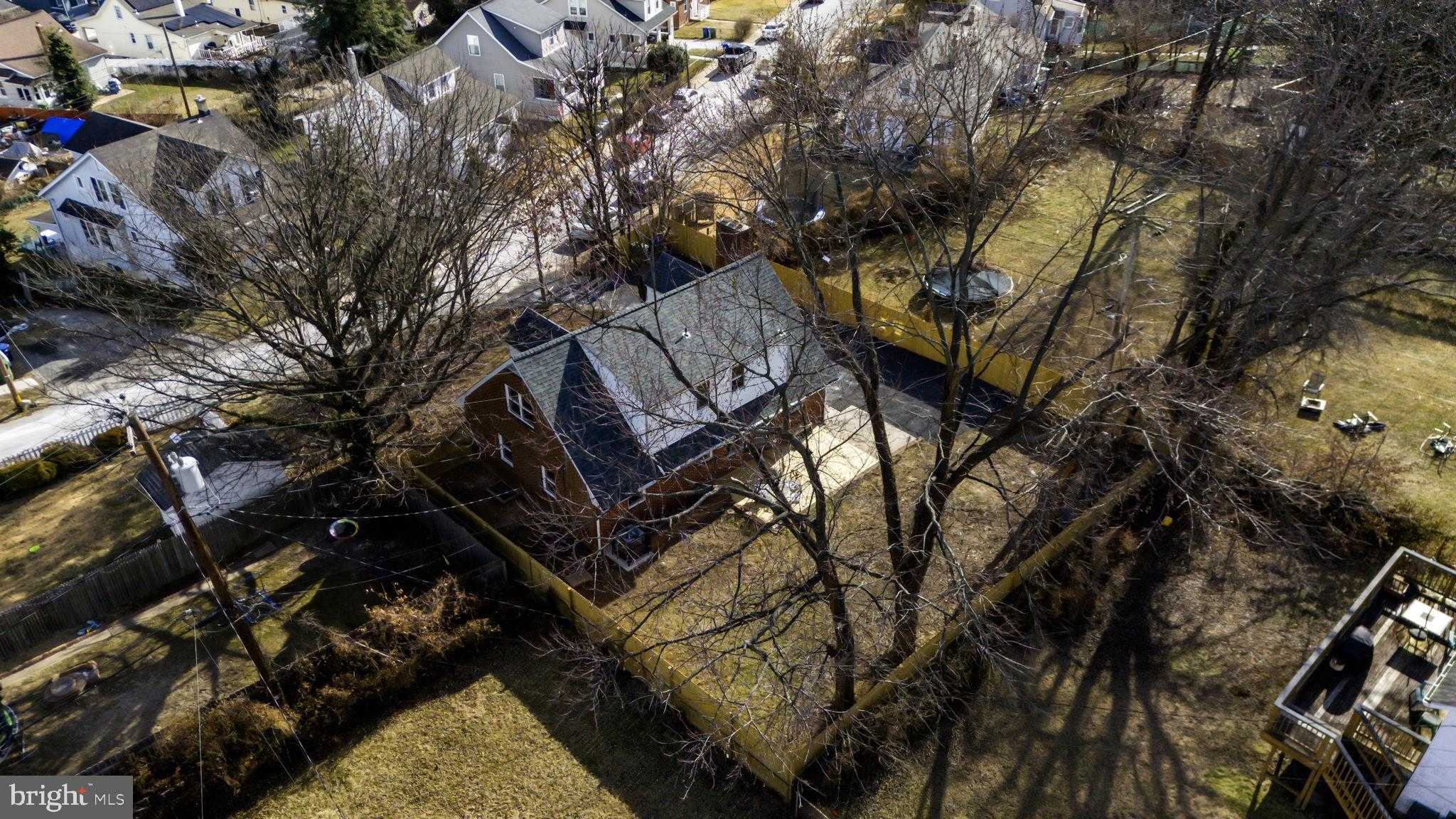 4001 Parkwood Ave photo 71