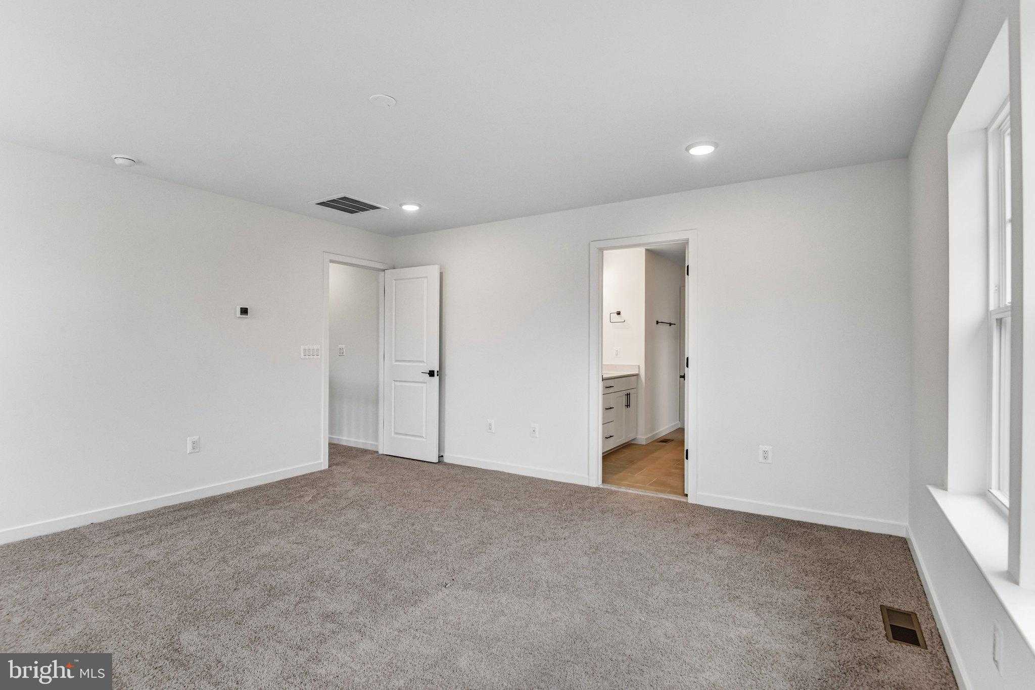 2063 Springvale Dr # L99 photo 33