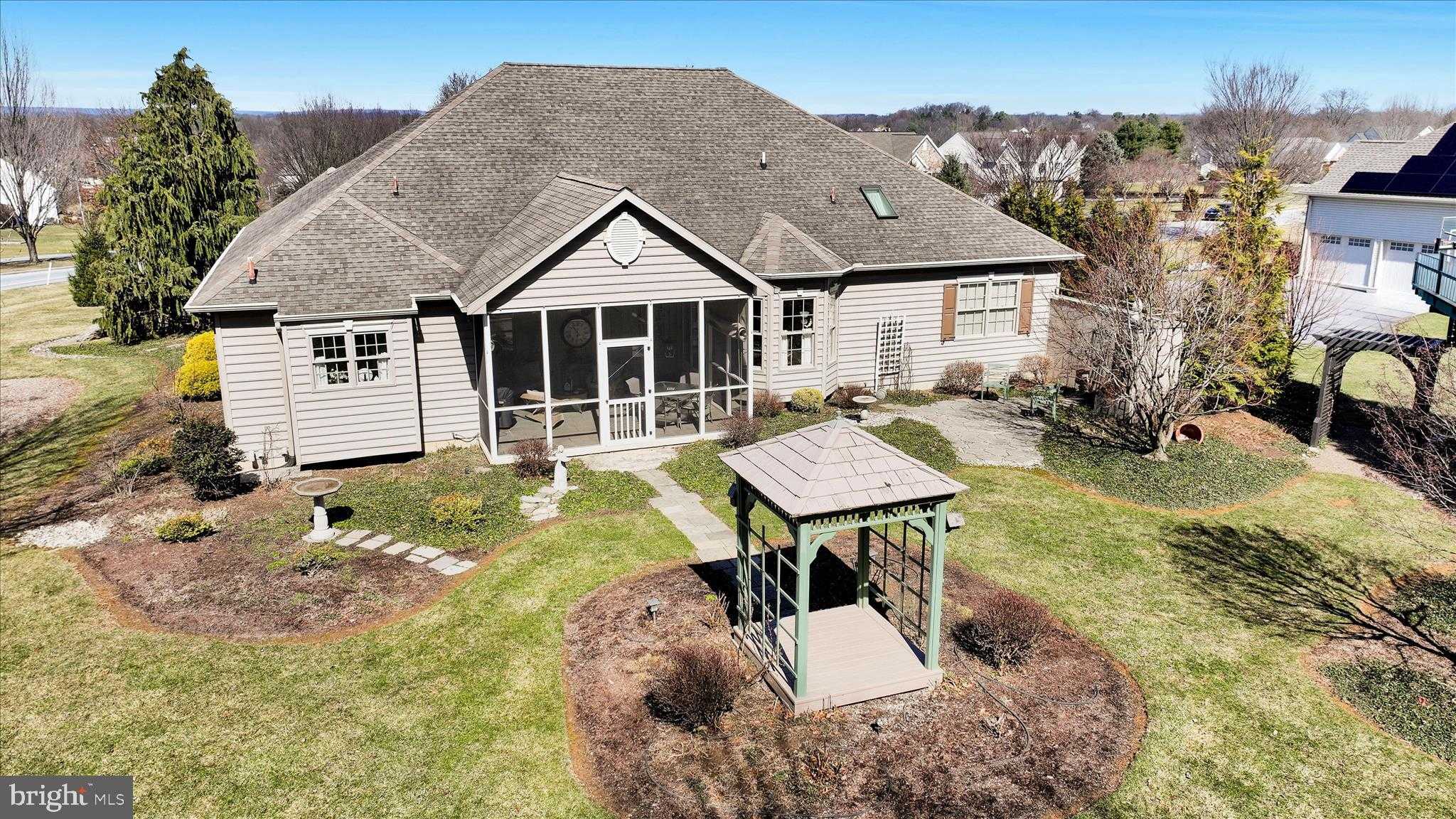 1000 Glenwood Ln photo 9