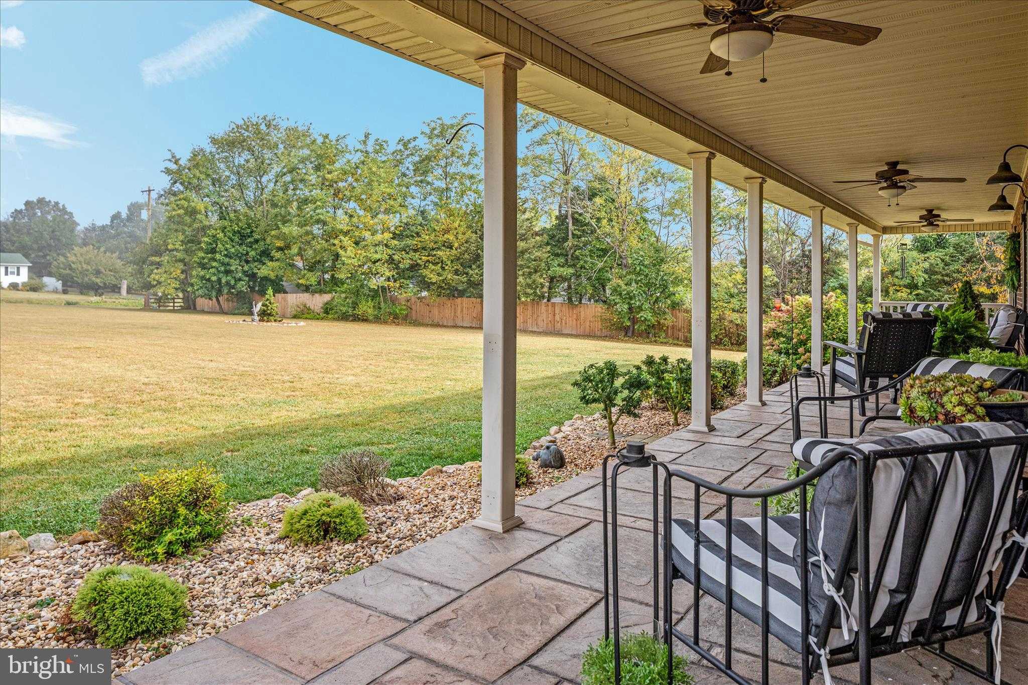 2050 Back Rd photo 2