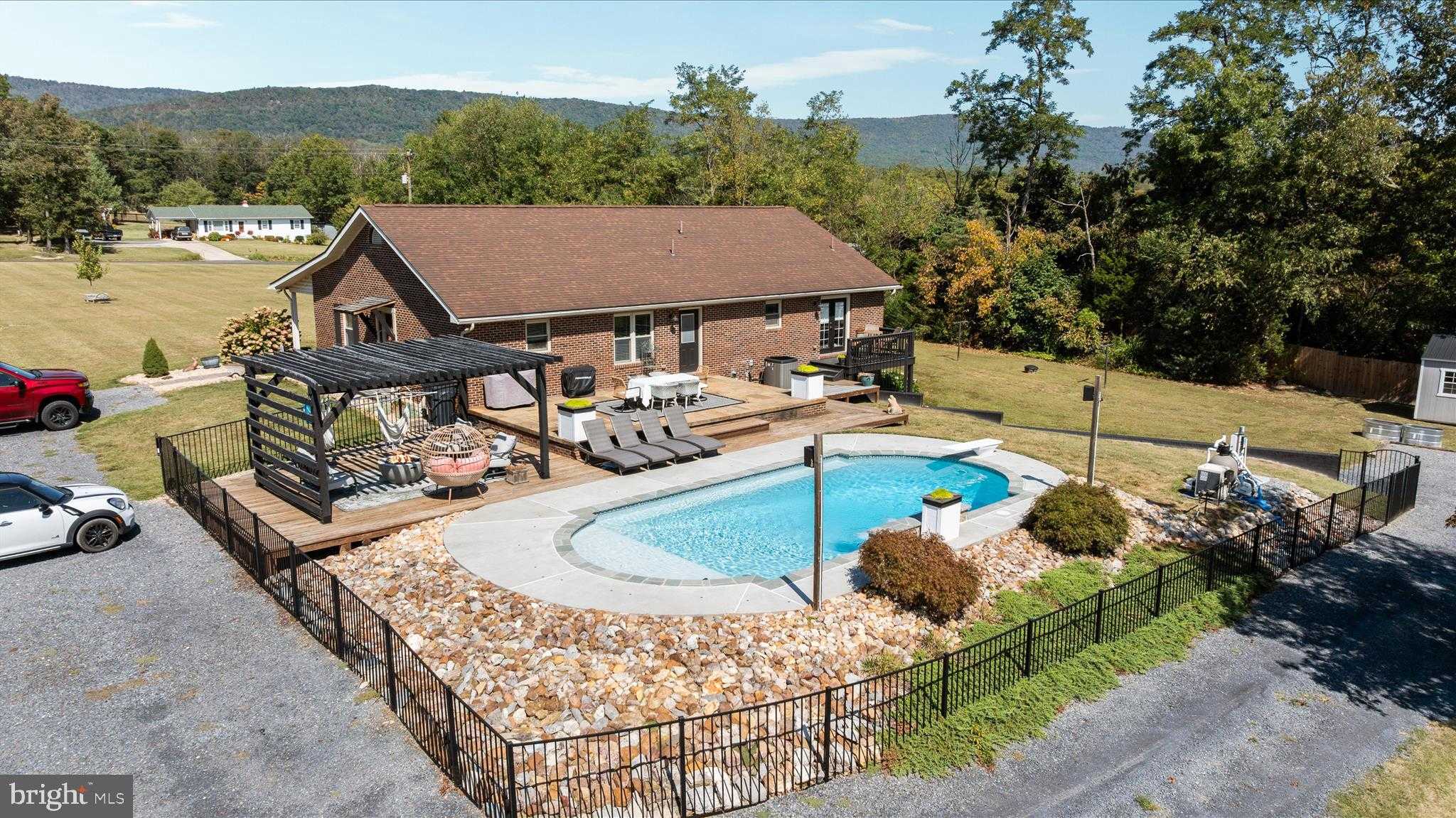 2050 Back Rd photo 65