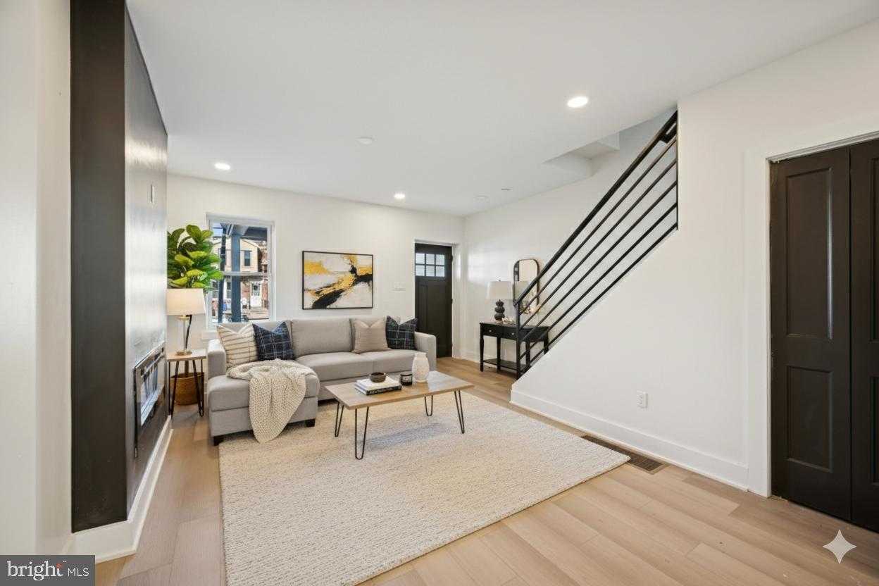 5228 Florence Ave photo 4