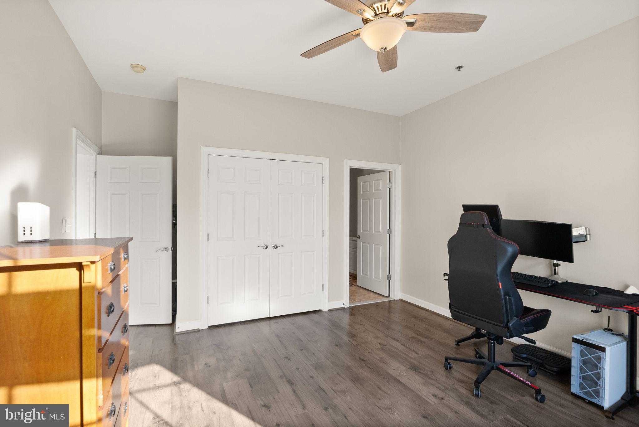 810 Belmont Bay Dr Apt 201 photo 28