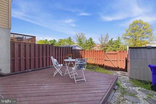 5331 Larochelle CT photo 32