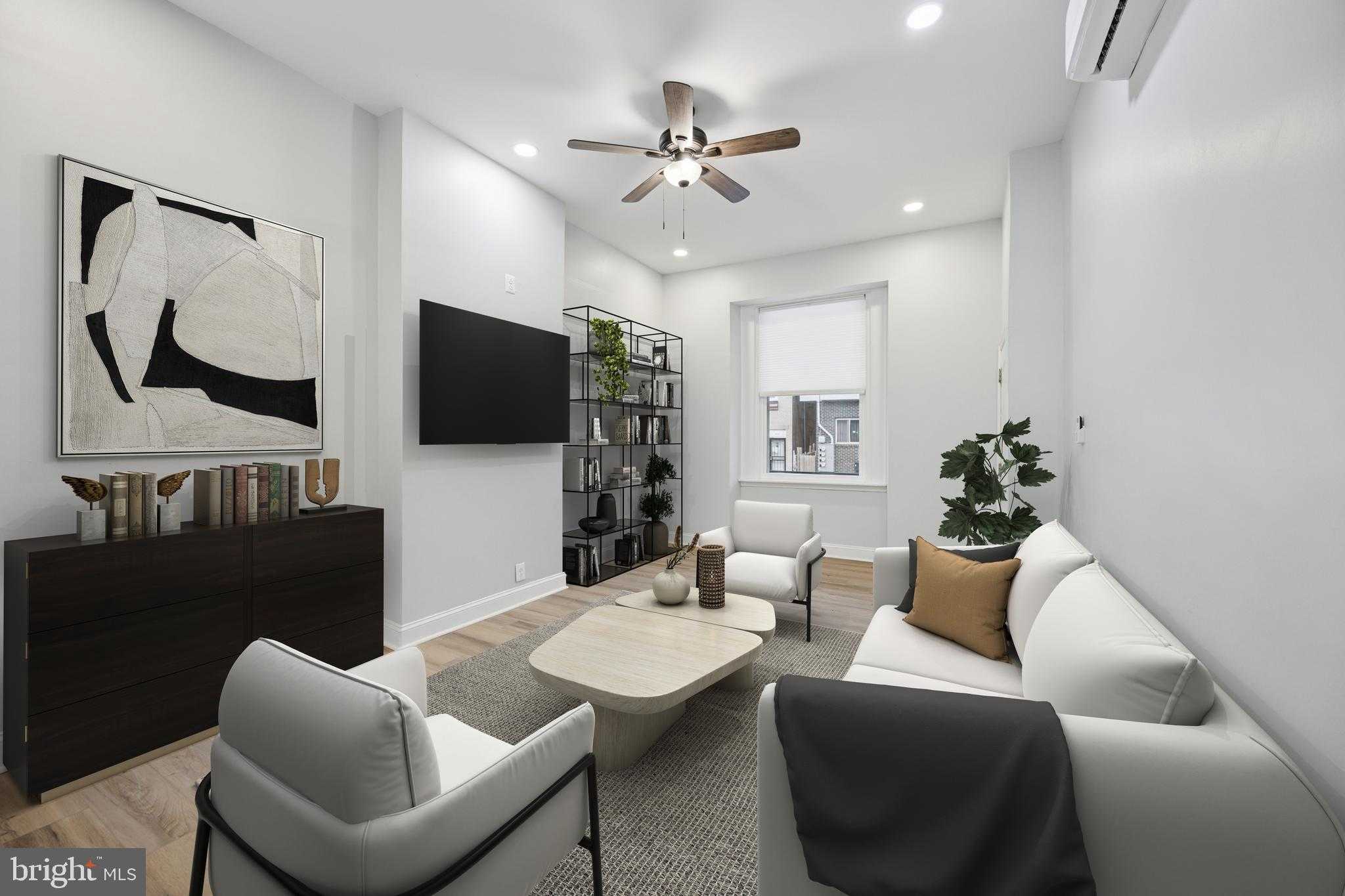 2253 N Delhi St photo 4