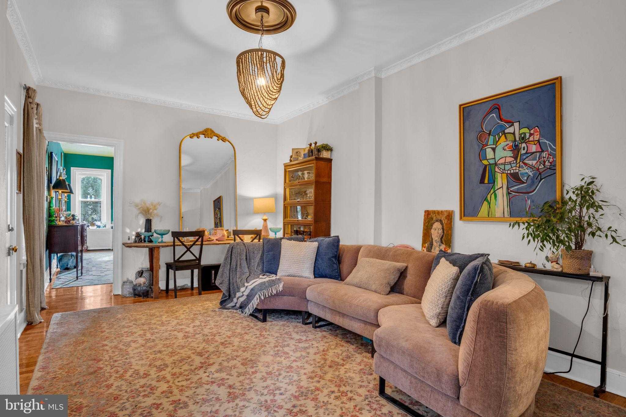 141 W Louther St photo 13