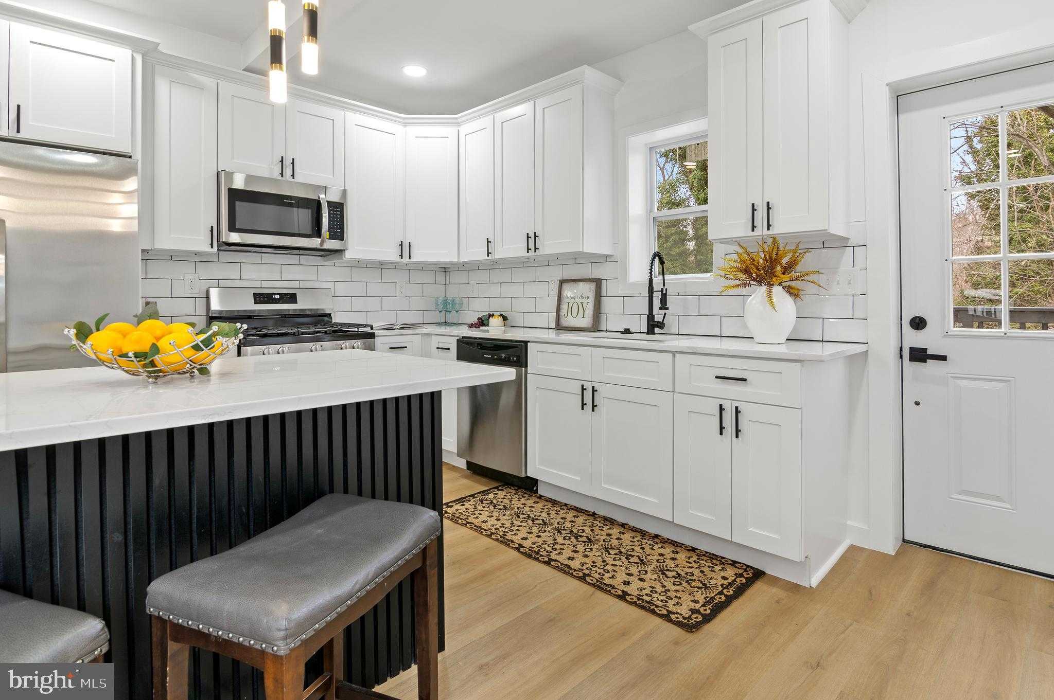 4008 Chesley Ave photo 26